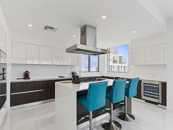 5th image of 435 Bayshore Dr Unit 501