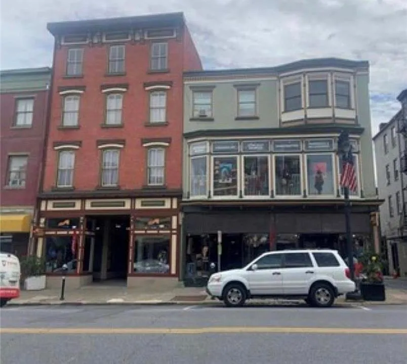 228 Northampton St #1