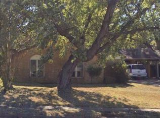 5731 Knight Arnold Rd, Memphis, TN 38115