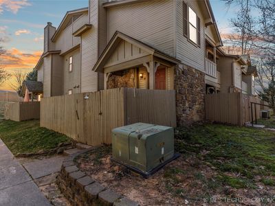 4619 E 93rd Ct UNIT H, Tulsa, OK, 74137