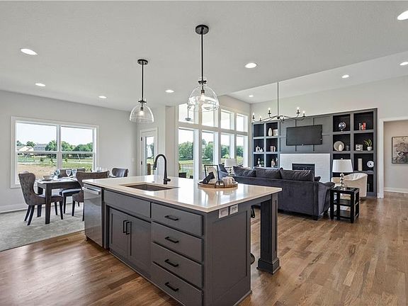 3rd image of 4746 NW Sienna Rdg