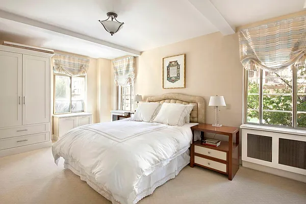 Sold by Town Residential | media 13