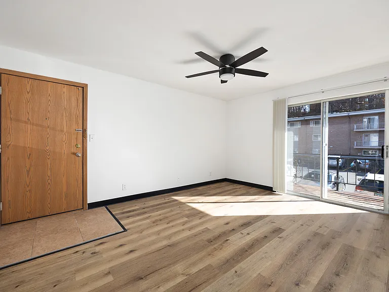 Forest Hills Apartments — Photo 34