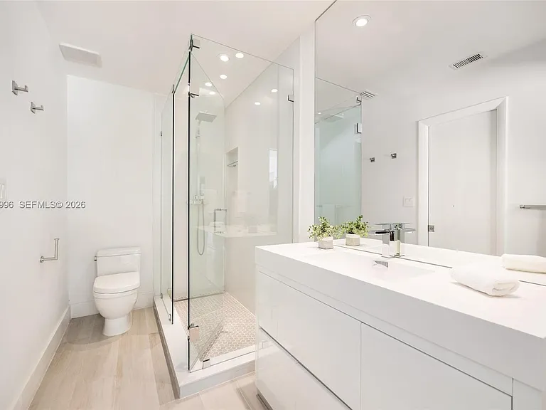 7230 Vistalmar St — Photo 29
