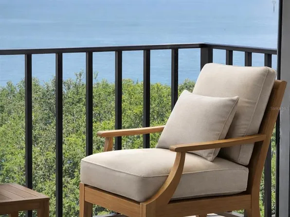 7050 Sunset Dr S APT 601, South Pasadena, FL 33707