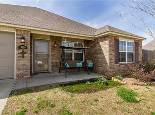 3090 Hook Ln, Farmington, AR 72730