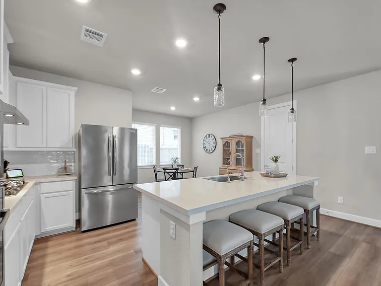 1123 Five T Ln — Photo 16