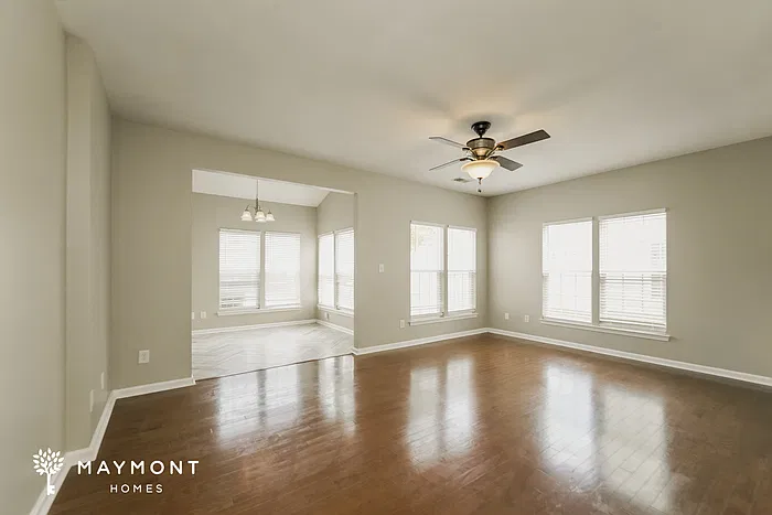 3 bed, 2.5 bath, 1604 sqft, $1,970 — Photo 4