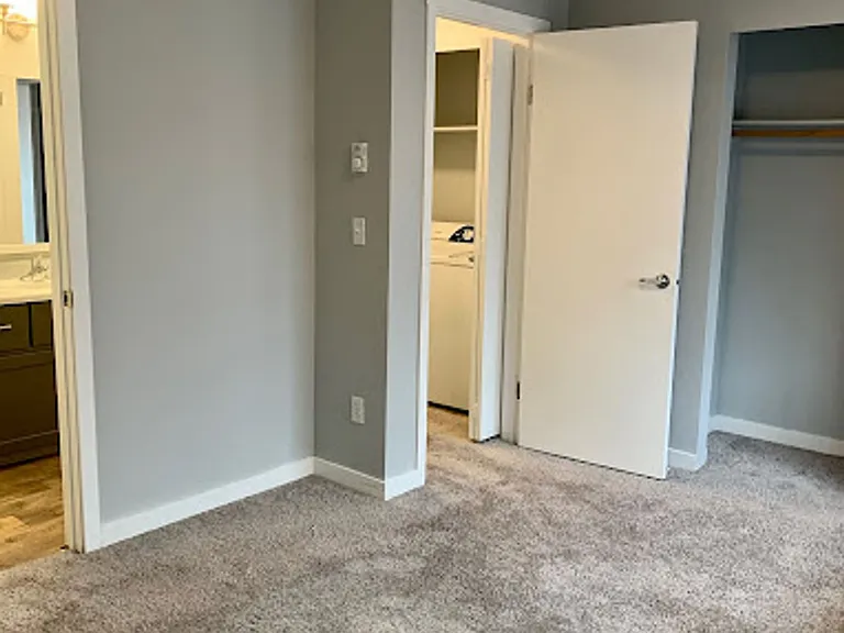 Homestead Apartments — Photo 4