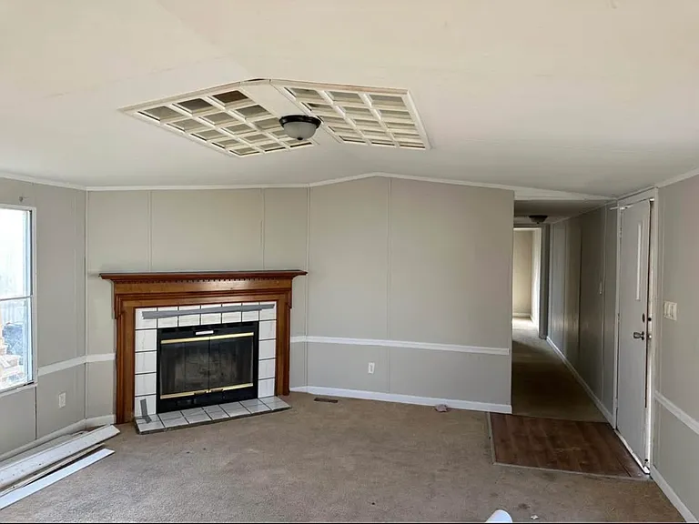 446 Loose Creek Hwy #25 — Photo 1