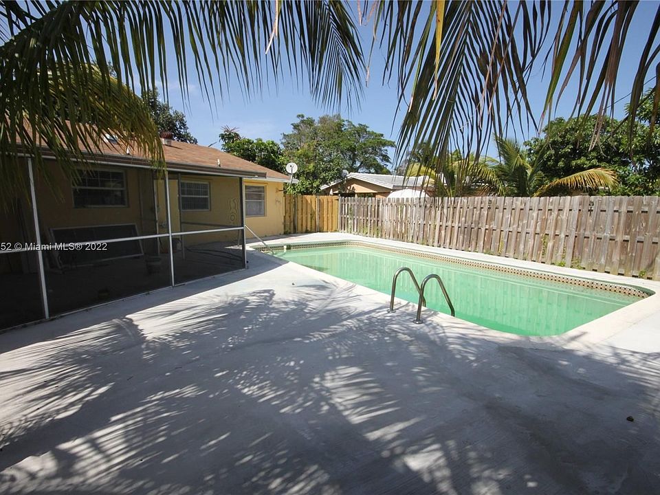 2nd image of 200 NE 44th St #0