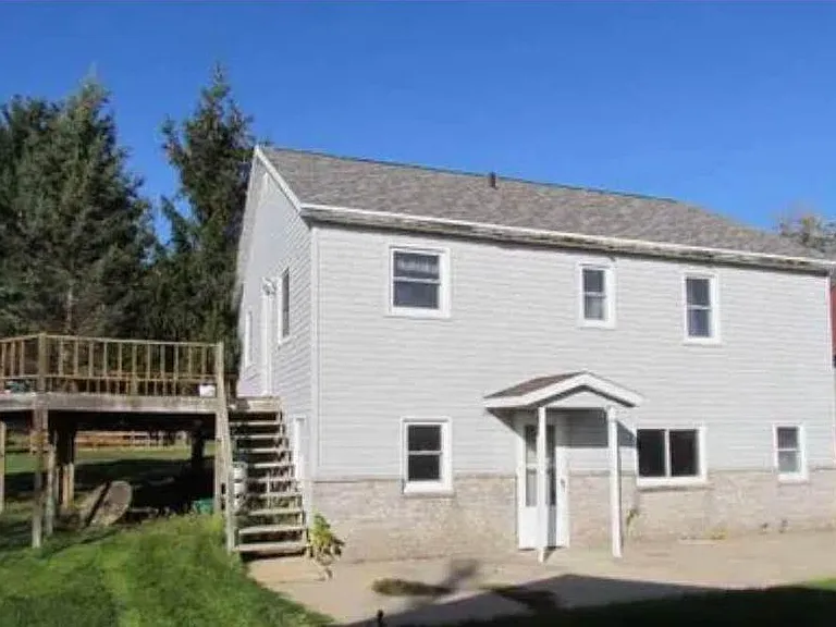 120 W Baker St — Photo 2