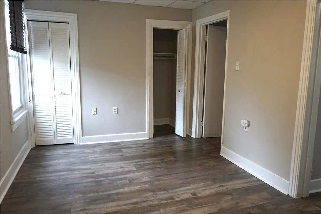 2 bed, 1.0 bath, 1000 sqft, $1,600 — Photo 3