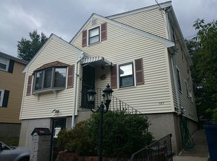 137 Keystone St, West Roxbury, MA 02132