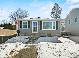34 Glezen St, Worcester, MA 01604