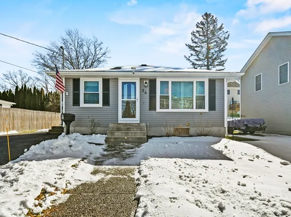 34 Glezen St, Worcester, MA 01604