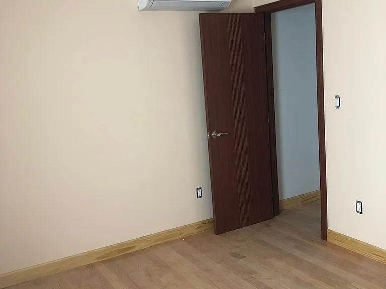 8115 Surrey Pl — Photo 9