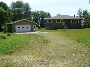 W9623 Walworth Woods Rd, Delavan, WI 53115