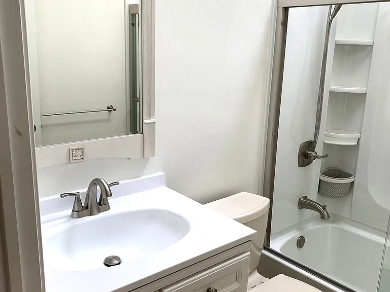634 W 2nd St #306 — Photo 13