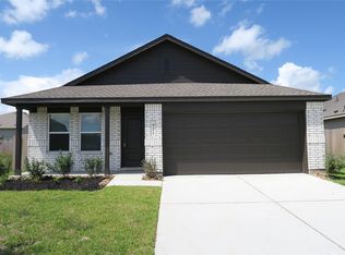 921 Woodhaven Lakes Dr, Seabrook, TX 77586