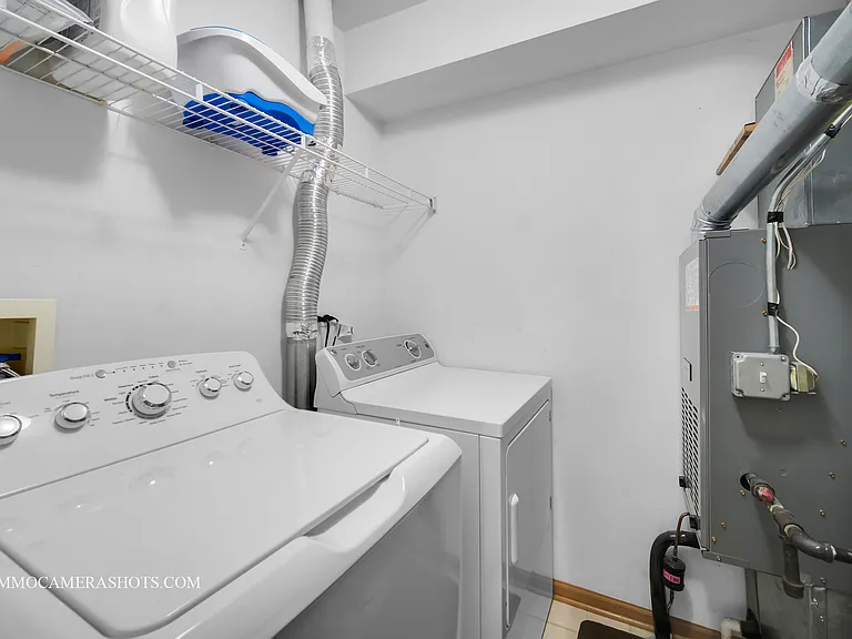 1058 Delta Dr #0 — Photo 16
