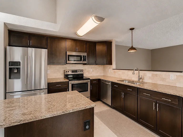 10149 Woodrose Ct — Photo 4