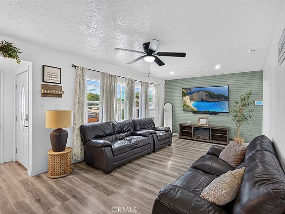 3rd image of 9497 Catawba Ave