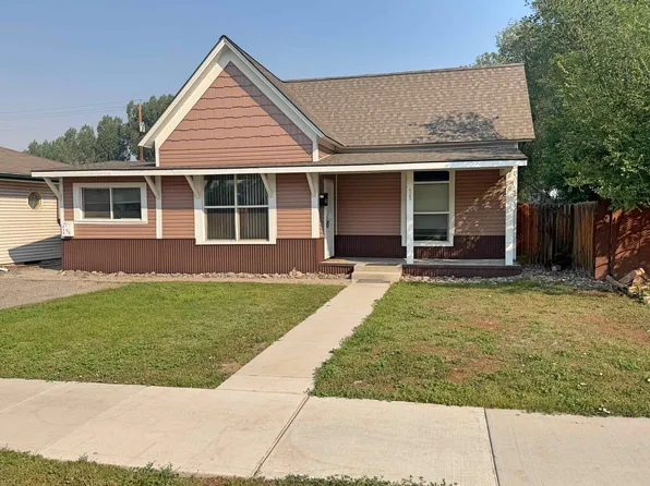 425 S 5th St #1/2, Montrose, CO 81401