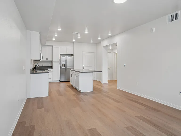 Gallery Park Apartments — Photo 96
