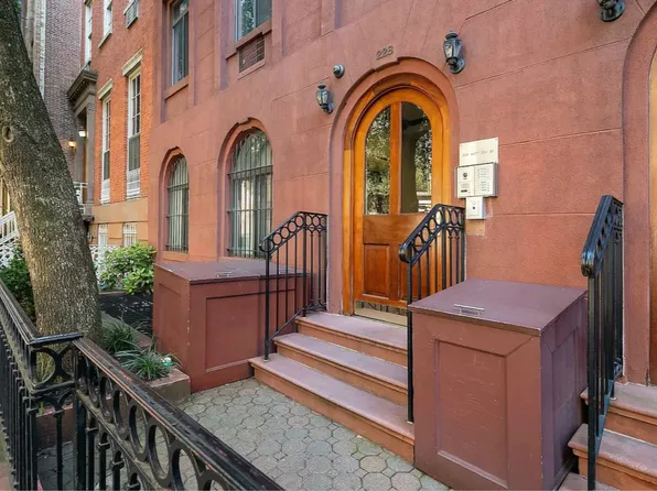 228 West 21st Street image 10 of 14