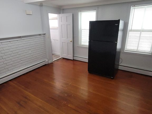 3rd image of 42 Lafayette St #1