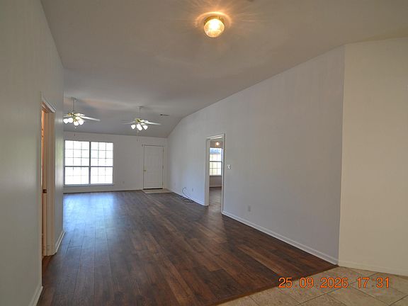 2nd image of 800 SE 2nd St