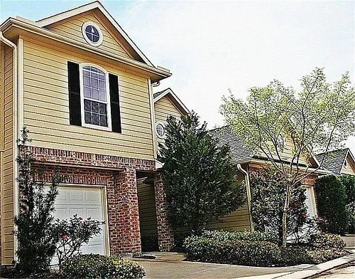 906 Sterling Creek Cir Photo 1
