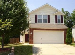 7942 Bristle Ln, Charlotte, NC 28214
