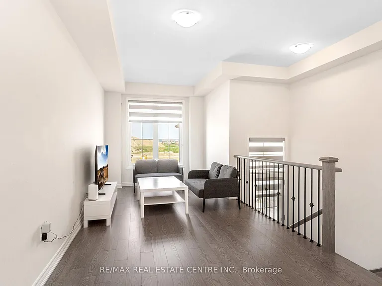 353 Inspire Blvd — Photo 4
