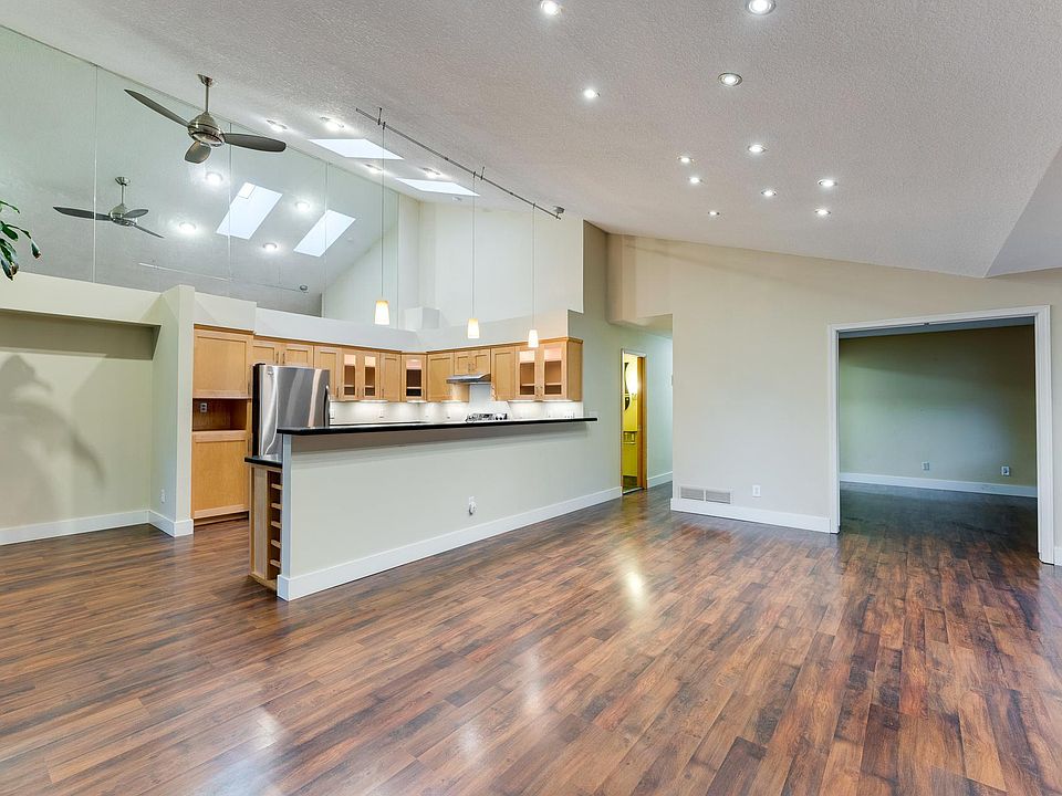 1st image of 2796 Robinwood Way