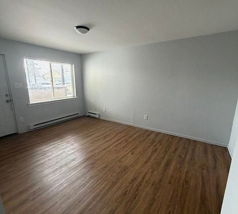 2nd image of 212 Chestnut St #1
