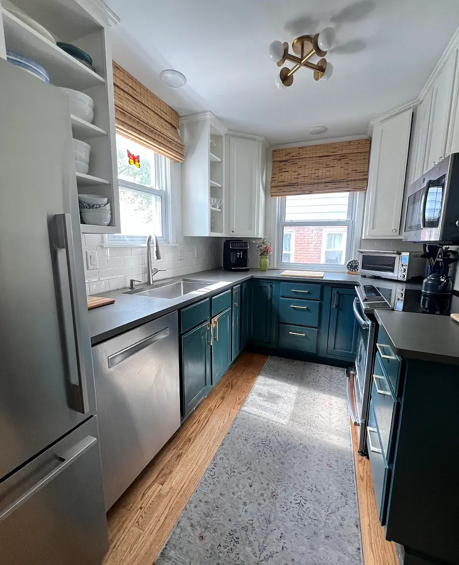 3 bed, 1194 sqft, $2,850 — Photo 2