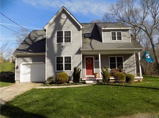 149 W Main St, Niantic, CT 06357