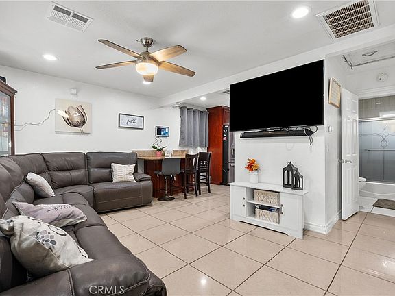4th image of 13400 Herron St