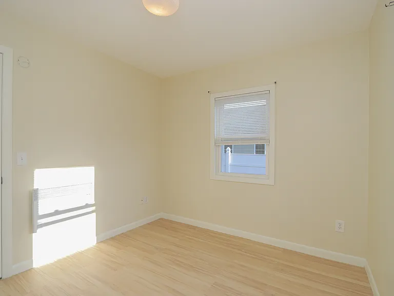 321 Montcalm St #R — Photo 19