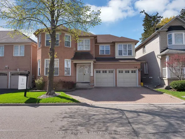 39 Saxony Dr, Markham, ON L6C 2G6