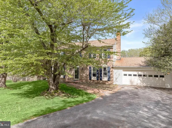 605 Roundtree Ct, Sykesville, MD 21784