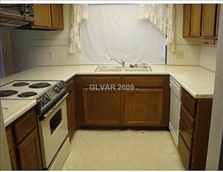 1st image of 213 Logansberry Ln
