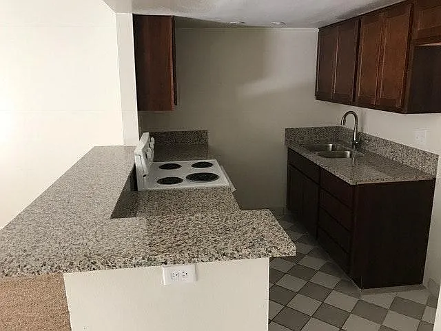 1205 N Ross St #3 — Photo 14