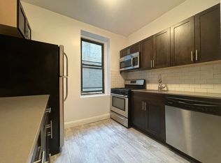 25-74 33rd St #1H, Astoria, NY 11102