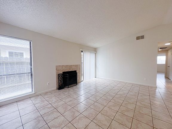 4th image of 7510 Whisperwillow Dr