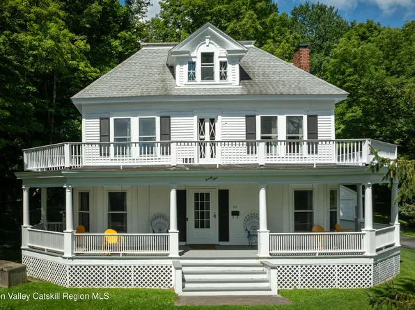 29 Lake Street, Stamford, NY 12167