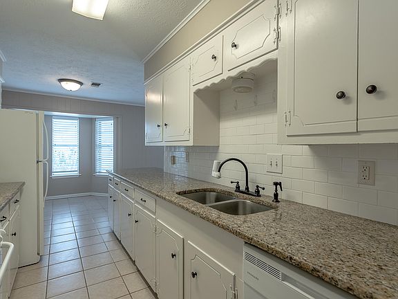 2nd image of 1403 Gunsmith St