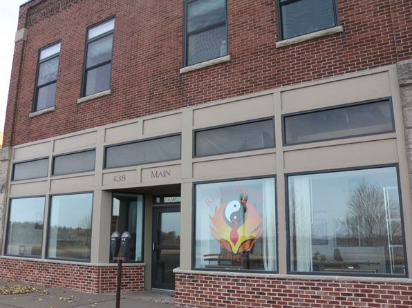 438 Main St E #1